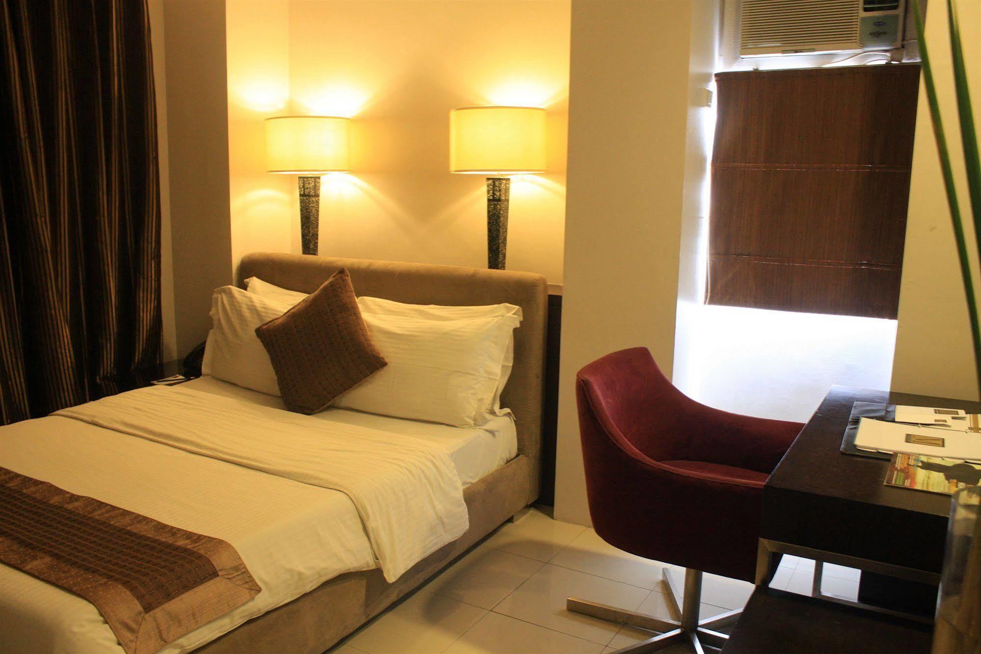 Manila Grand Opera Hotel Eksteriør billede
