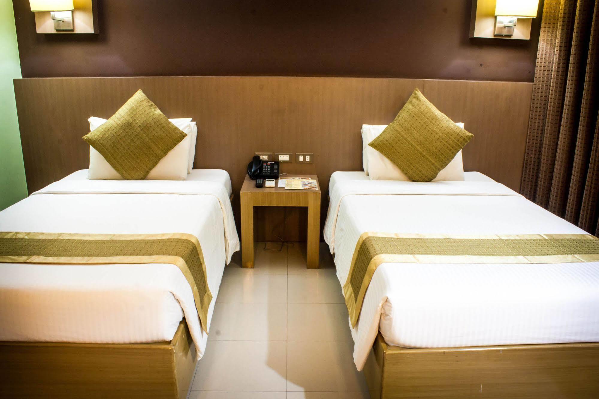 Manila Grand Opera Hotel Eksteriør billede