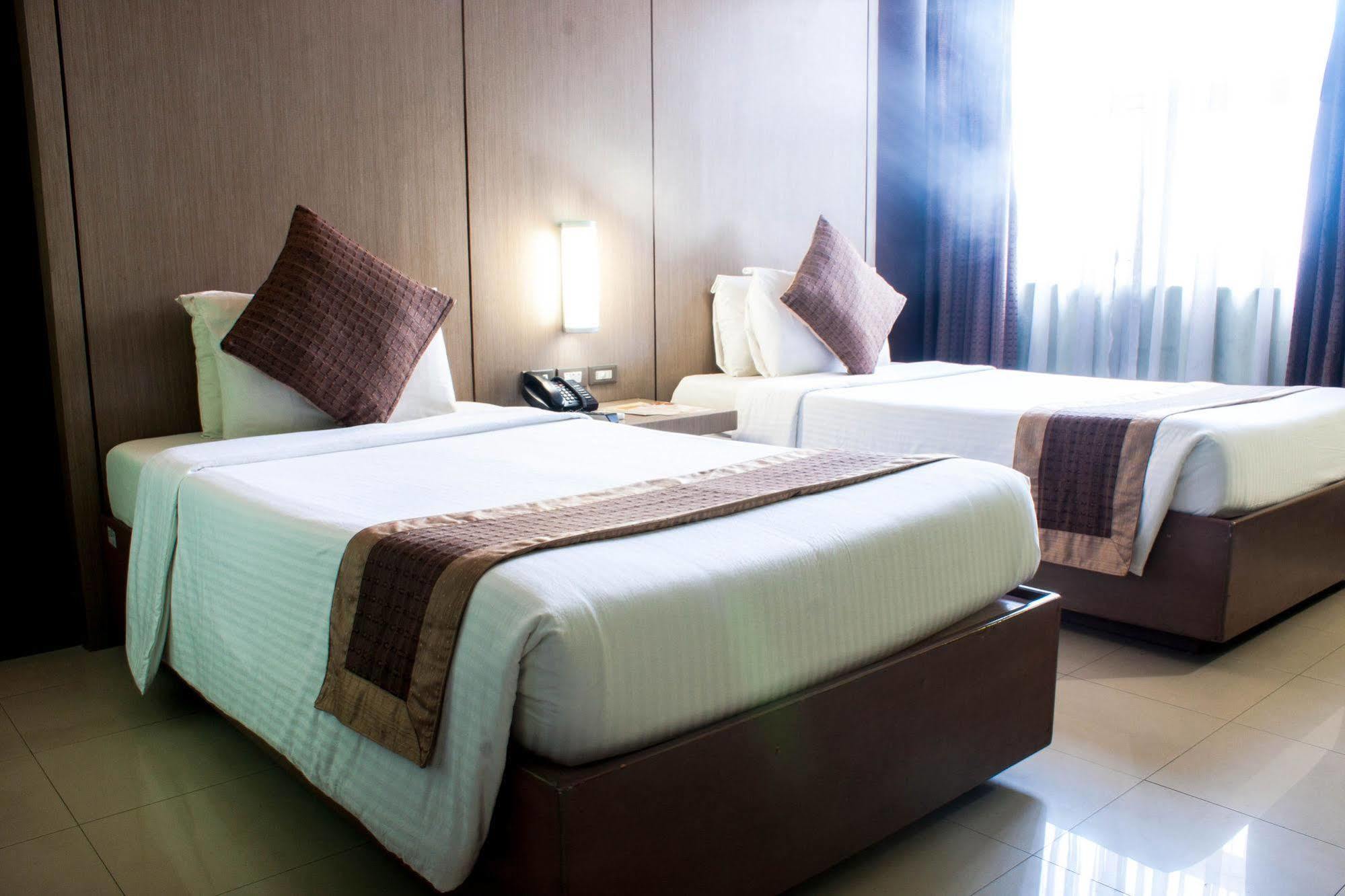 Manila Grand Opera Hotel Eksteriør billede